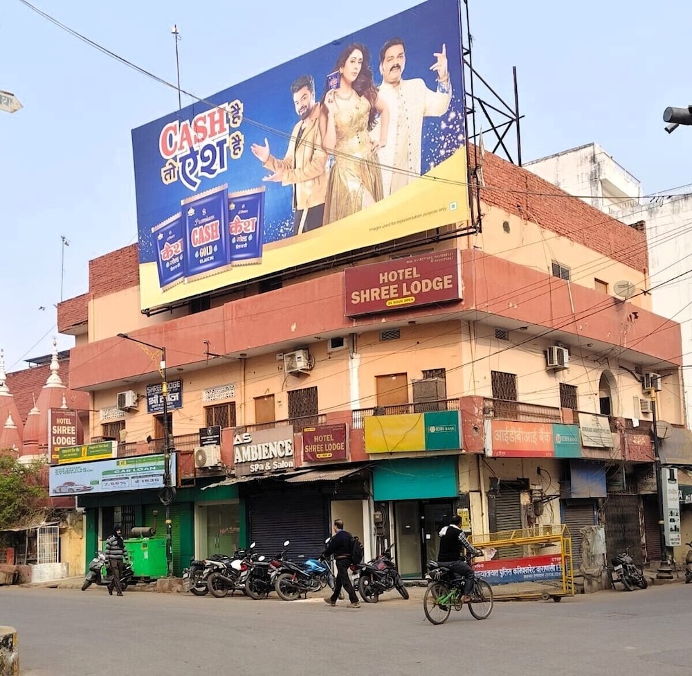 Hotel Shree - carbon neutral hotel in Varanasi