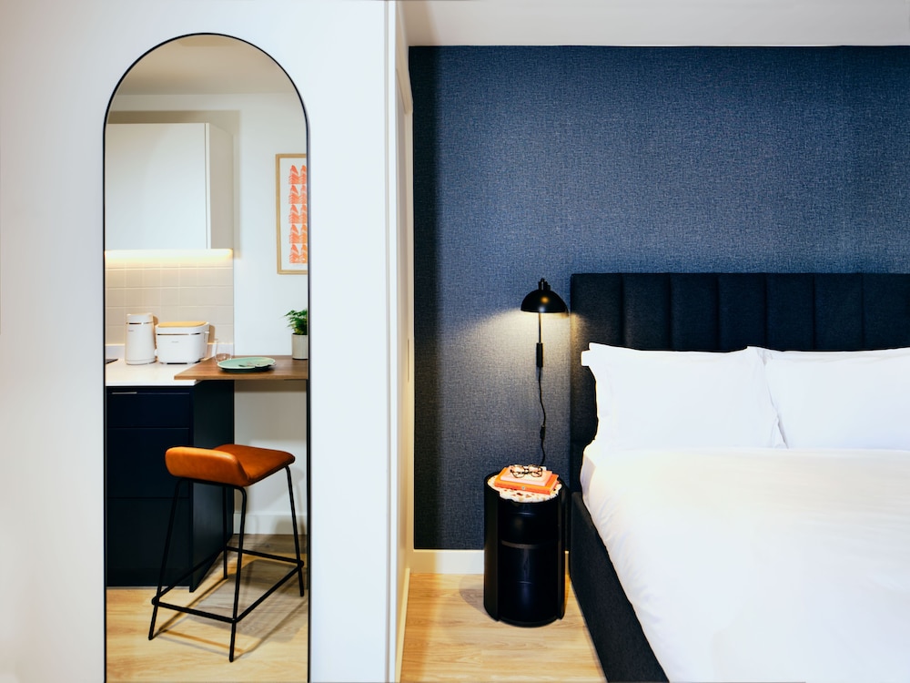 Vertus Edit Canary Wharf — 4-Star Luxury Hotel in London, United Kingdom