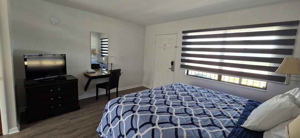 Merida Inn and Suites - photo 8