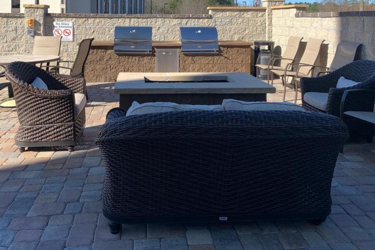 Holiday Inn & Suites Columbia NE Ft Jackson Area by IHG - photo 6