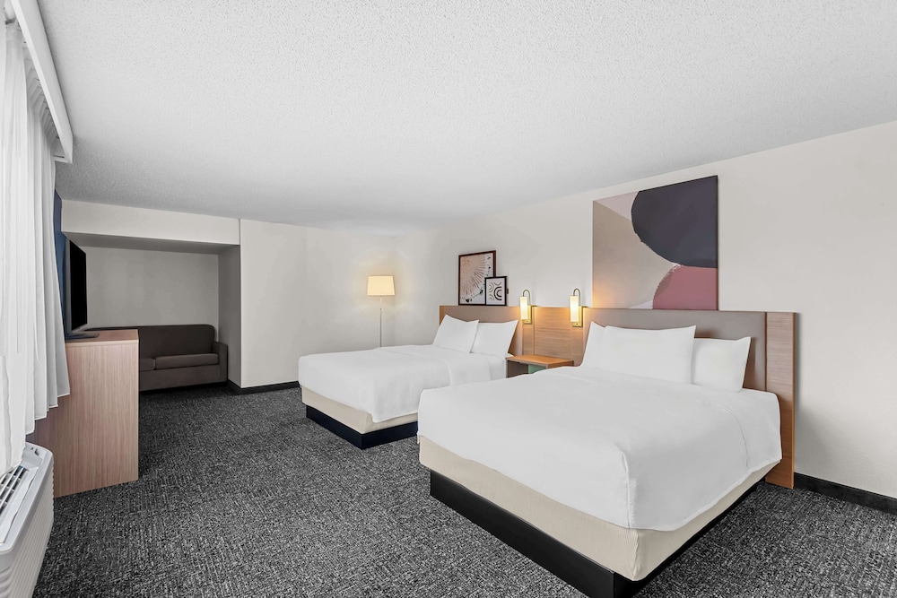 Spark by Hilton Cedar Falls - photo 28
