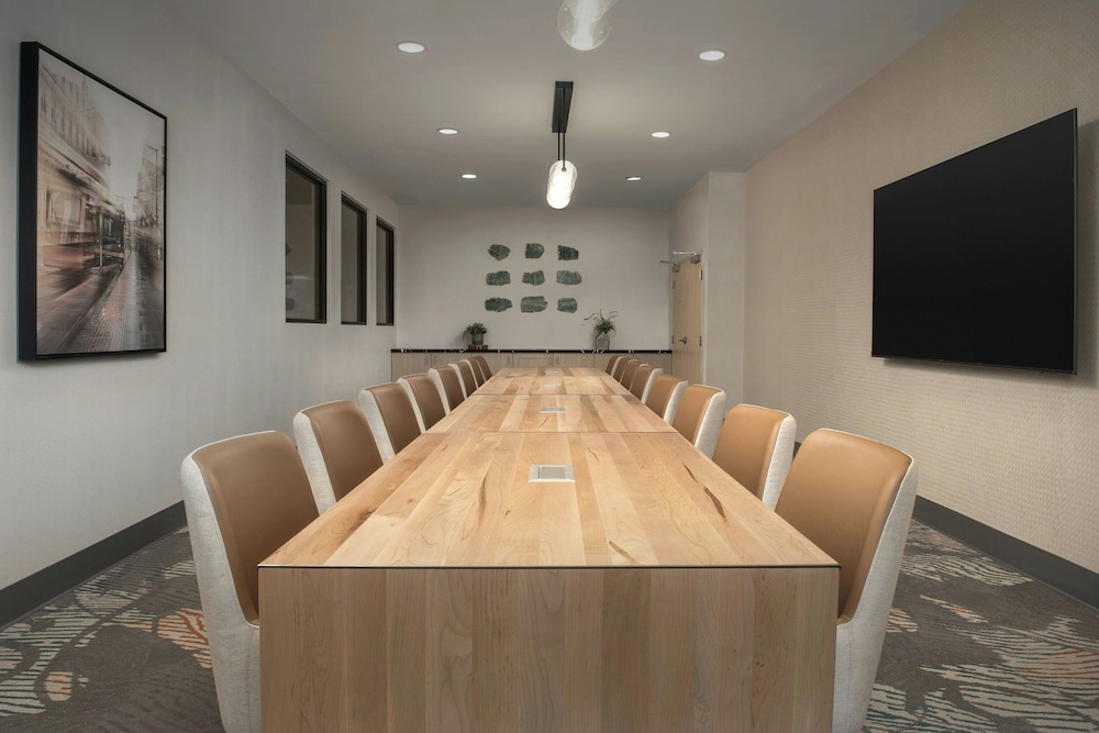 Fairfield by Marriott Inn & Suites Paris - photo 29