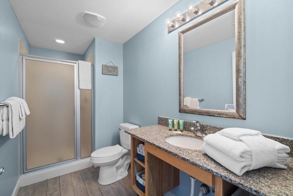 Splash Beach Resort by Book That Condo - photo 104