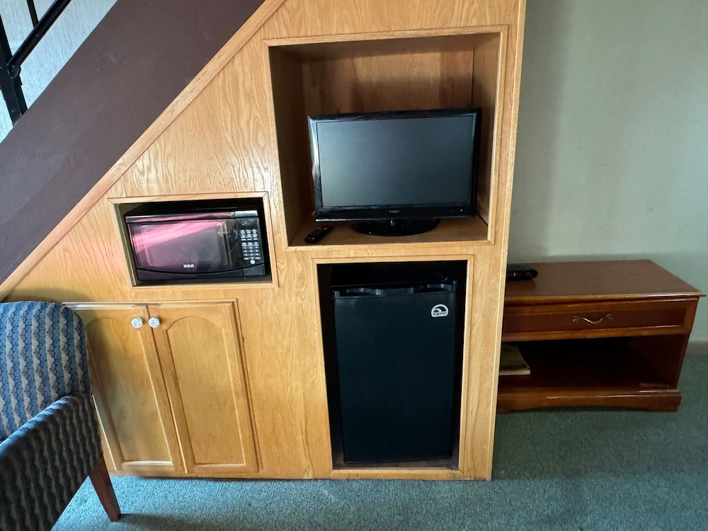 FairBridge Inn & Suites at West Point - photo 33