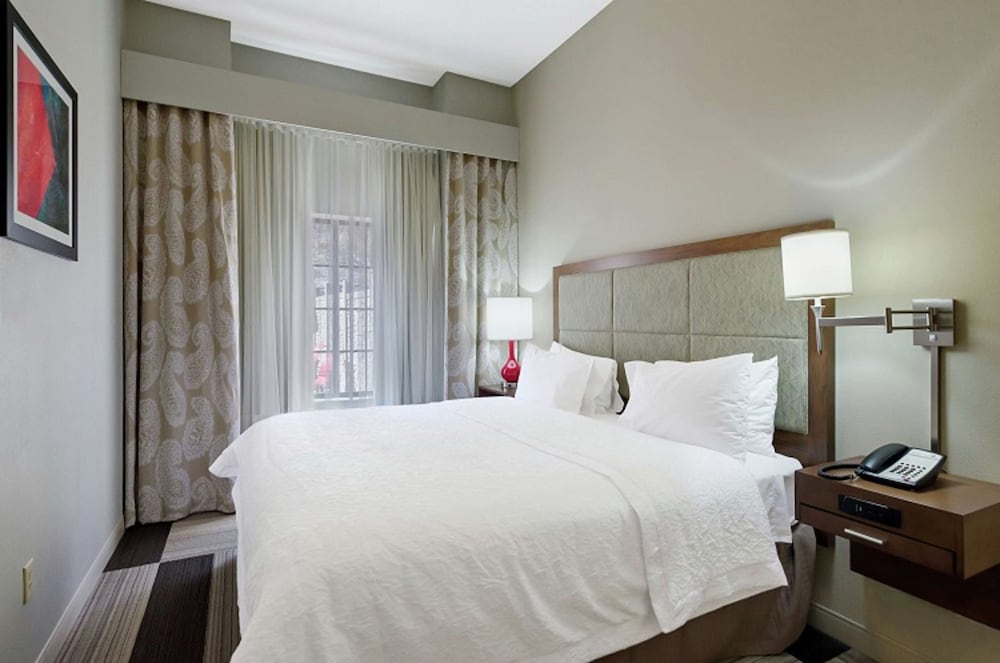 Hampton Inn Salem VA - photo 9