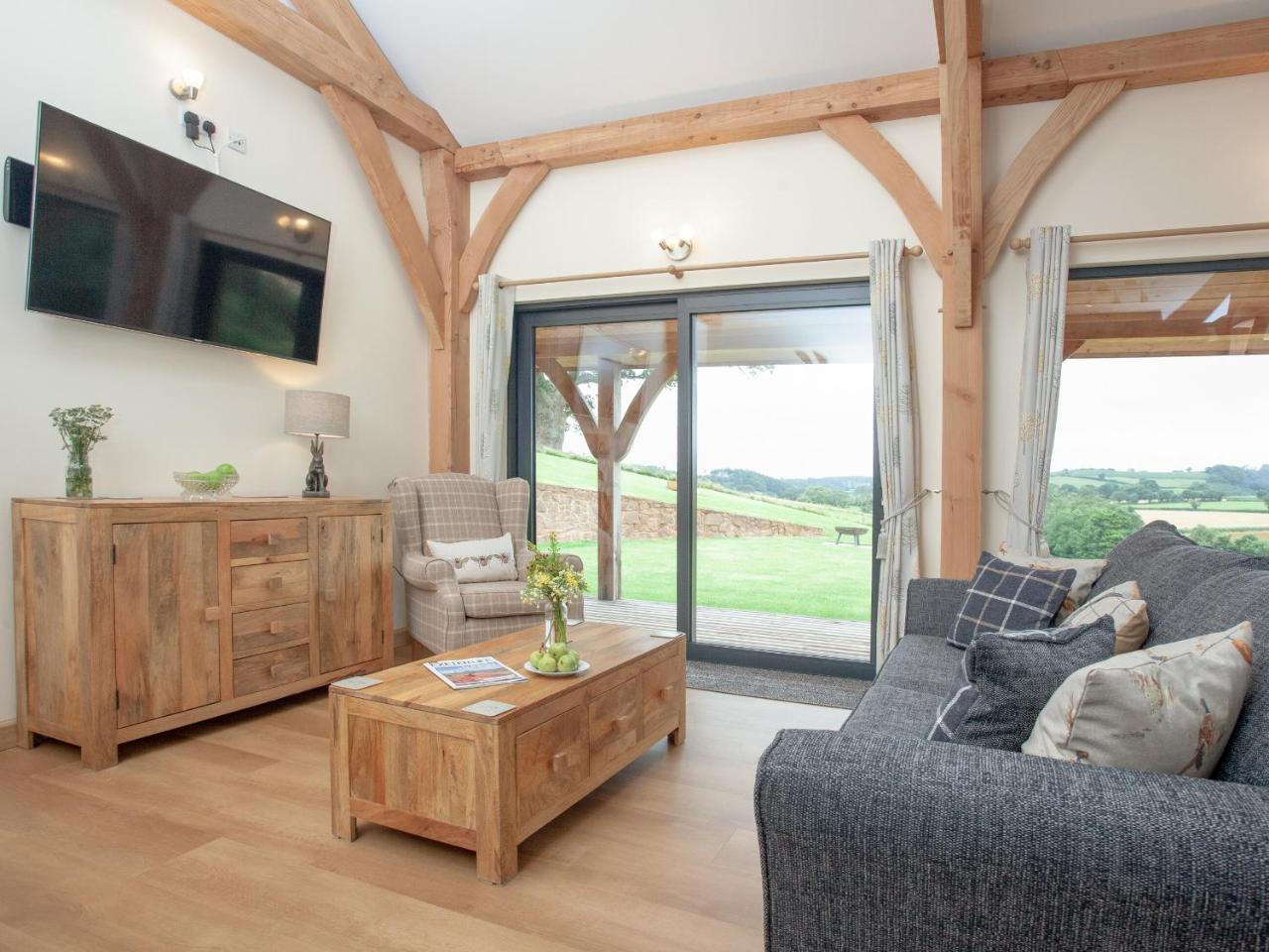 Oaklands - carbon neutral hotel in Crediton
