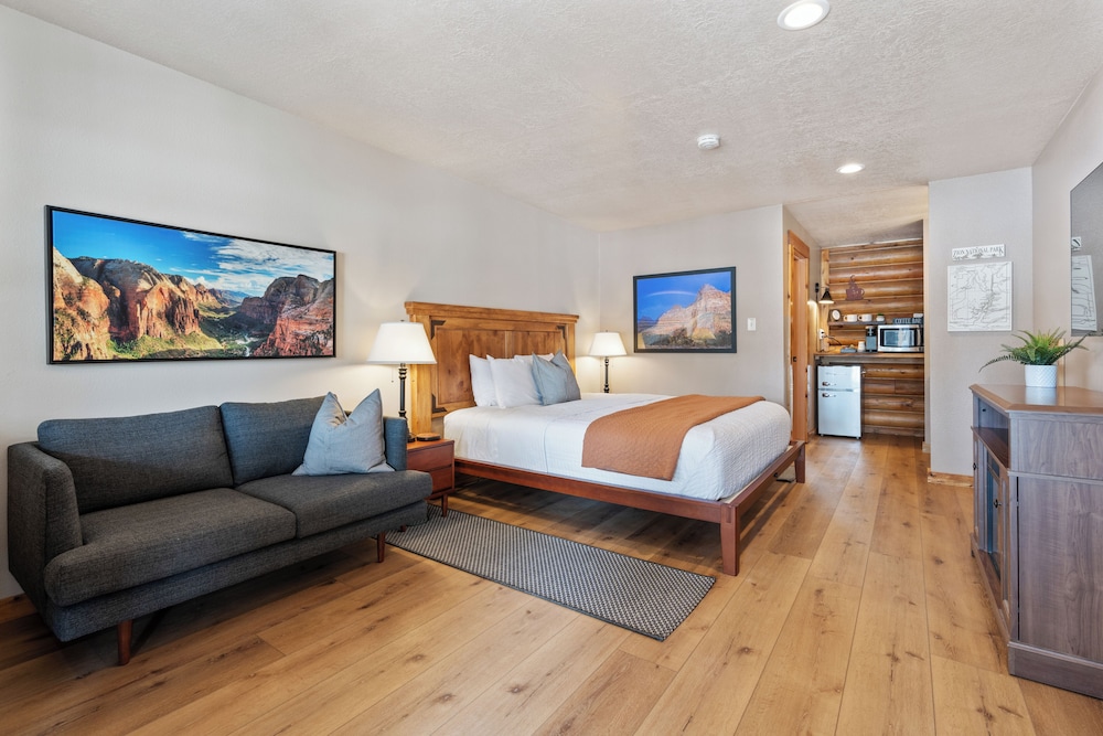 Duck Creek Village Inn - photo 45