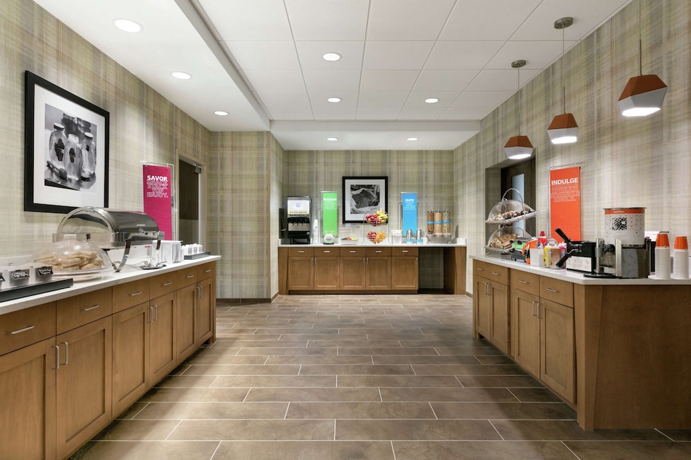 Hampton Inn & Suites Johns Creek - photo 35