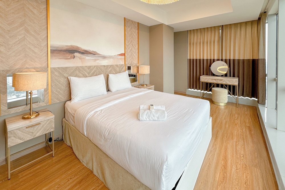 Grand Sungkono Lagoon Apartment 2BR Surabaya by Le Ciel Hospitality — 4-Star Luxury Hotel in Surabaya, Indonesia