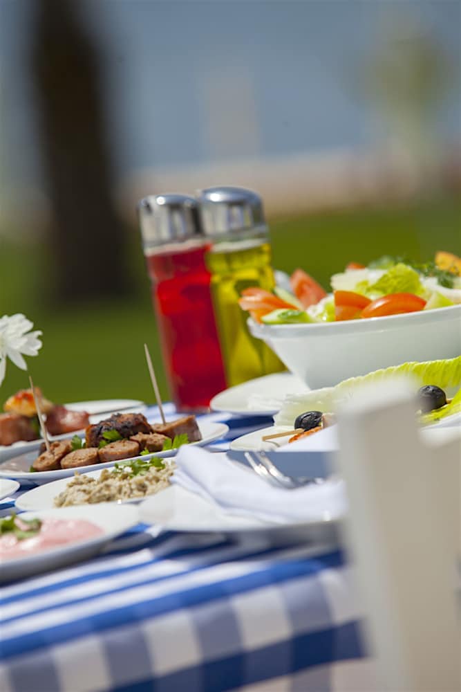 מזון ומשקאות