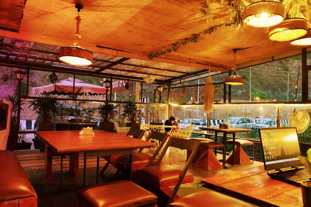Hotel Sunrise Cottage — Kasauli