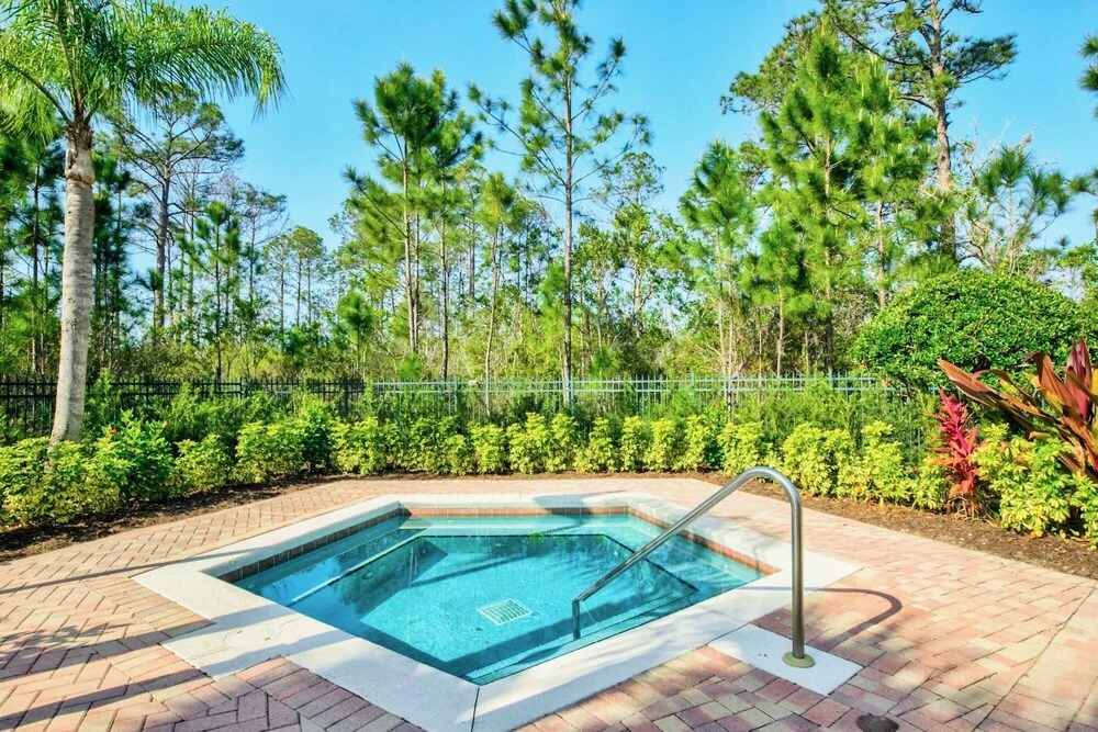 Stunning 3BR Near Disney Pool and Hot Tub - photo 10