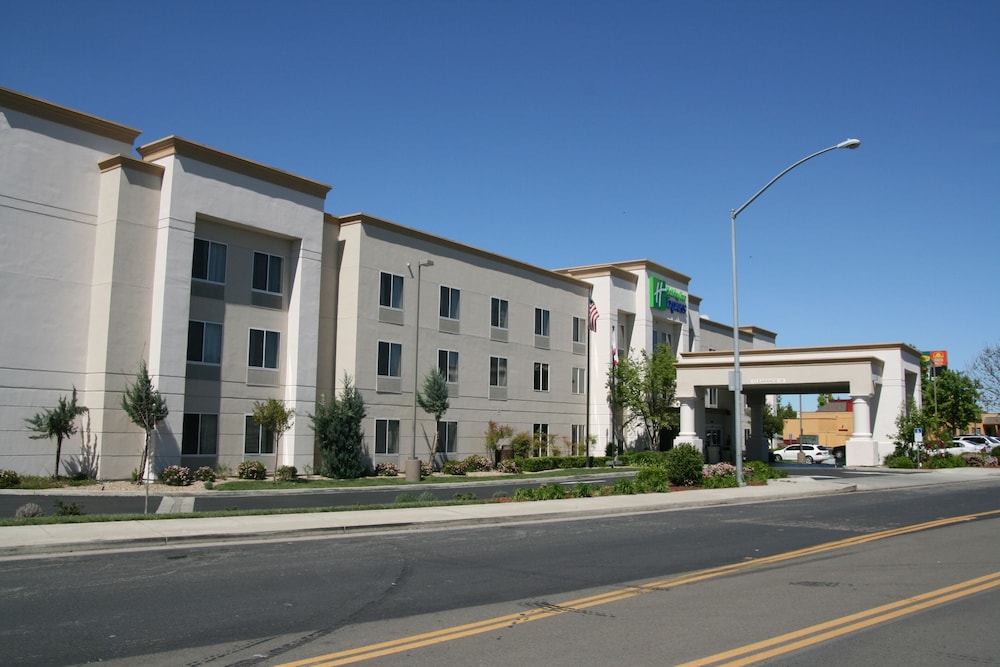 Holiday Inn Express Stockton Southeast by IHG - photo 24