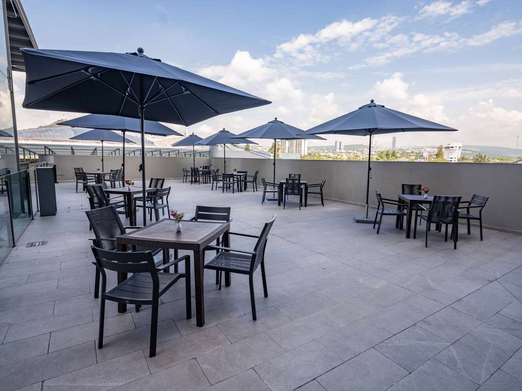 TERRACE FLOOR