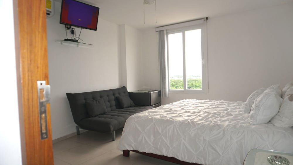 CARIBE Beachfront 2 BDR Incredible Oceanview — Cancun — photo 2