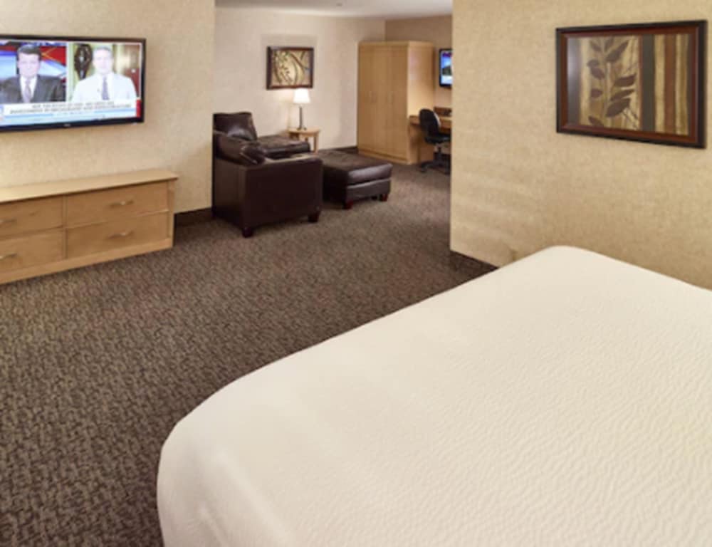 LivINN Hotel Minneapolis North Fridley - photo 6
