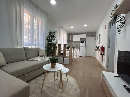 Nice Studio in Madrid Urq1 - last minute hotel in Madrid