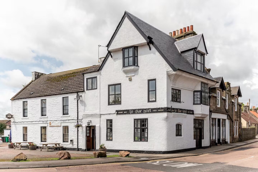 Ye Olde Hotel - last minute hotel in Leuchars