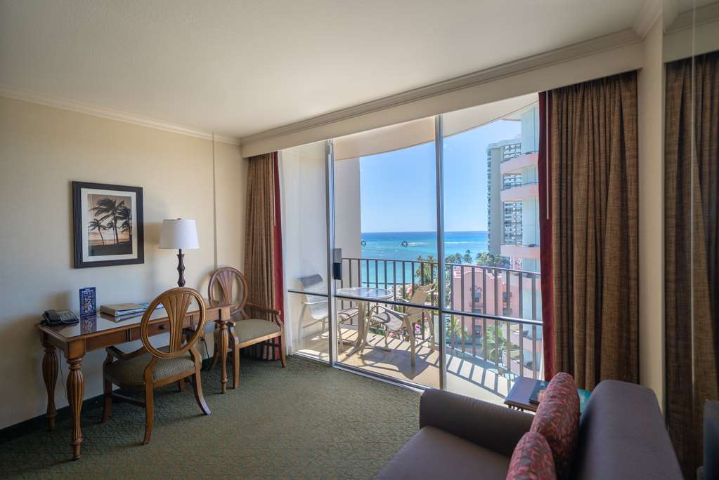 Outrigger Waikiki Beach Resort - photo 68