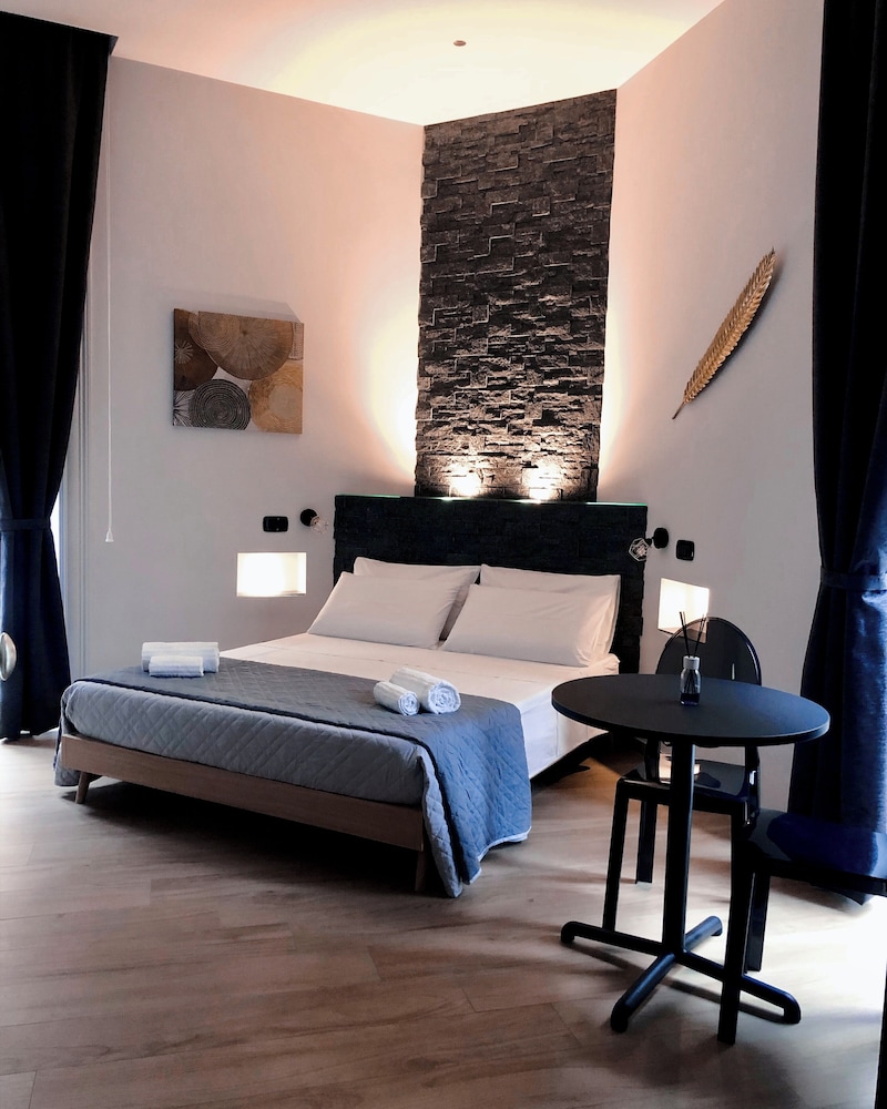 Aria Rooms — 4-Star Luxury Hotel in Palermo, Italy