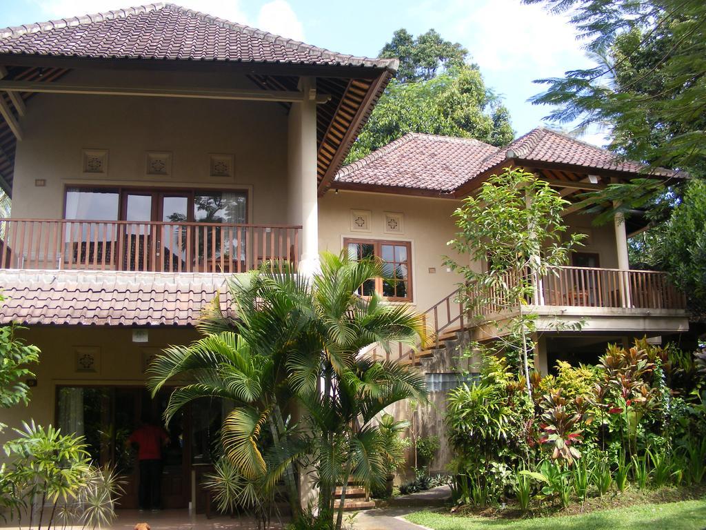 Mahagiri Resort & Restaurant — 4-Star Luxury Hotel in Menanga, Indonesia