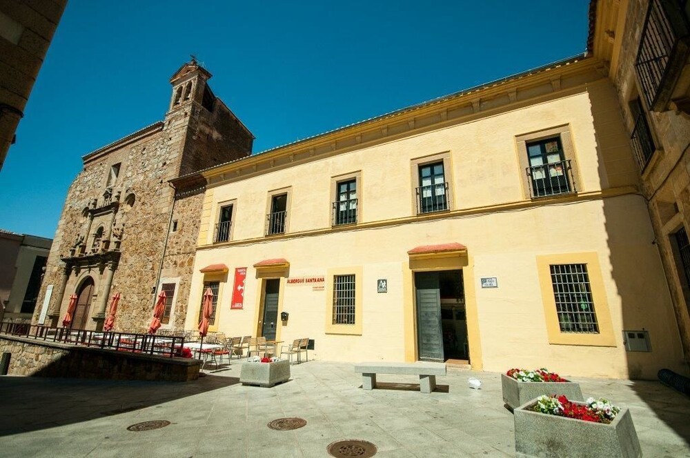 Albergue Santa Ana — hotel in Plasencia