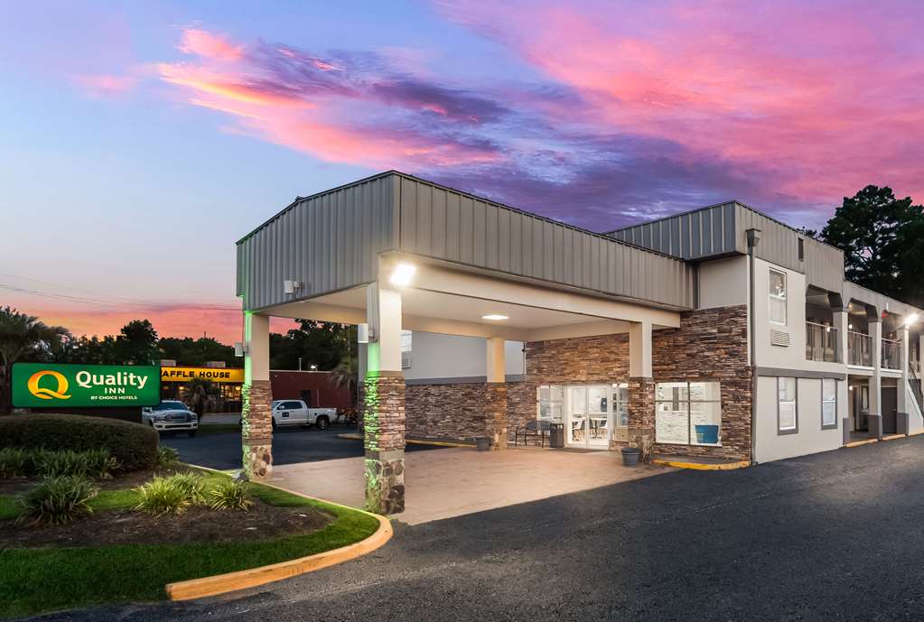 Quality Inn Charleston Gateway - photo 2