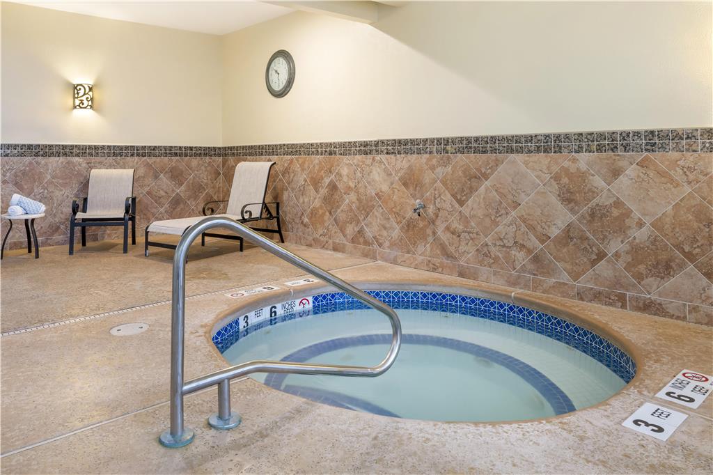 Best Western Plus Vineyard Inn & Suites - photo 54