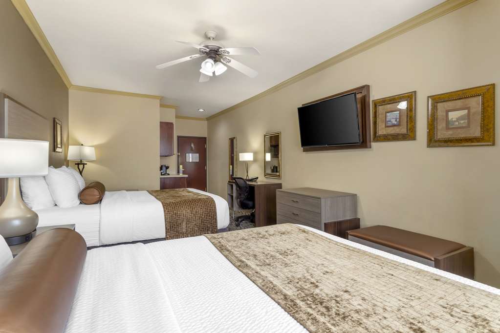 Best Western Plus Crown Colony Inn & Suites - photo 25