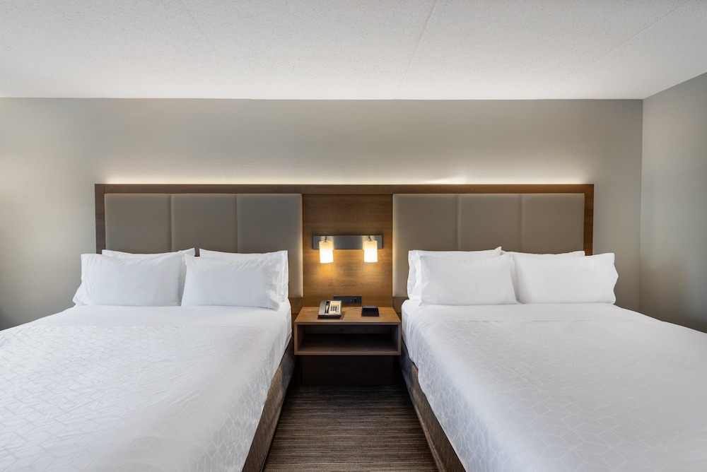 Holiday Inn Express State College at Williamsburg Square by IHG - photo 6