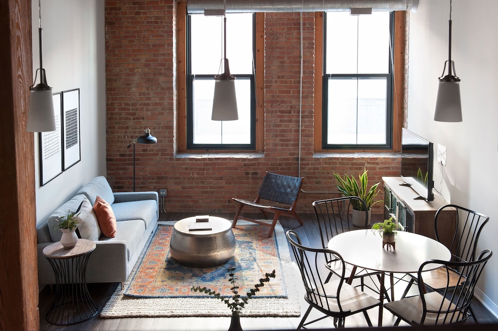 Bright South Loop Suites by Sonder - photo 23