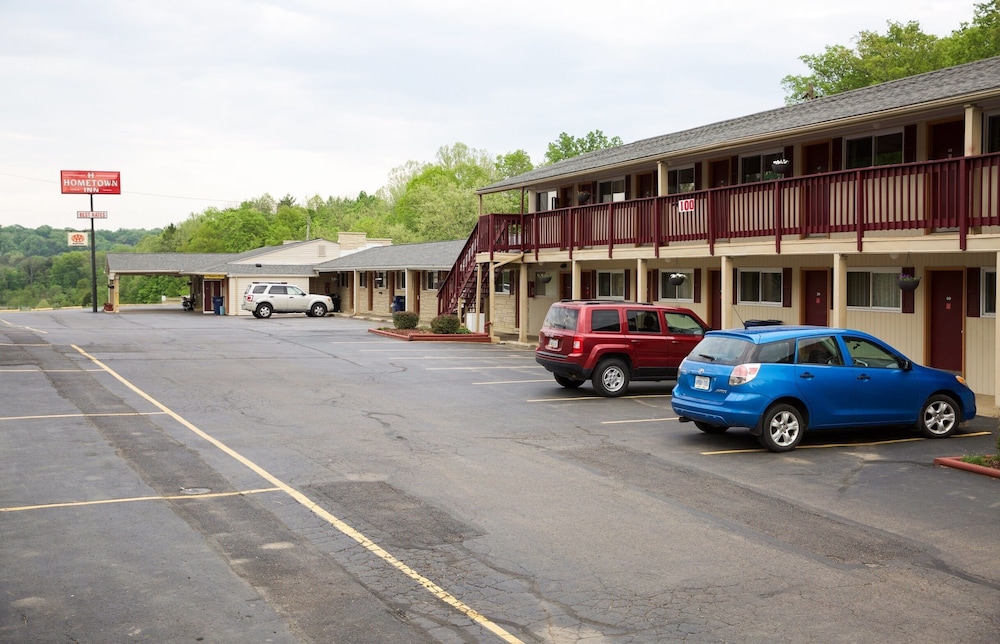 Hometown Inn Athens - photo 14