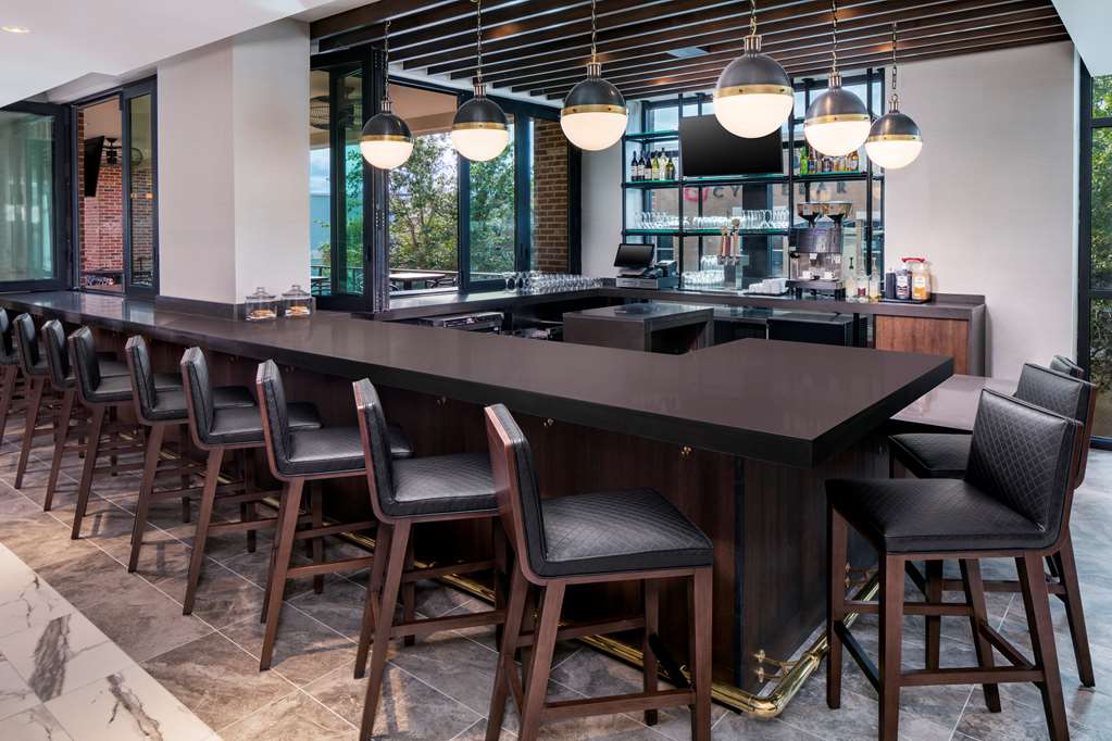 Hyatt Place Mount Pleasant Towne Centre - photo 5