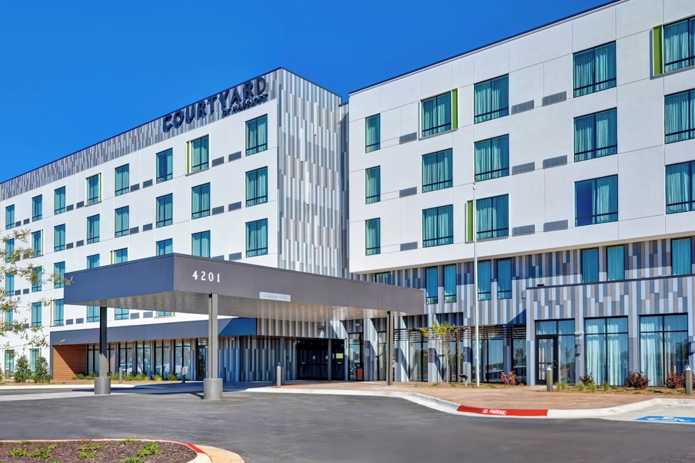 Courtyard by Marriott Bentonville Rogers Promenade - photo 44
