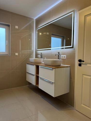 Ferienunterkunft Lutherbaum 4 Zimmer in Worms, Germany