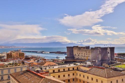 Neapolitan Skyscraper Suites — Naples — photo 4