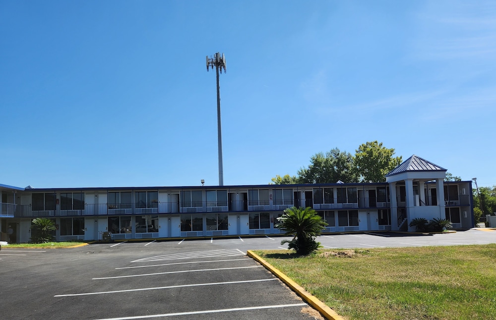 Baymont by Wyndham Lafayette - photo 24