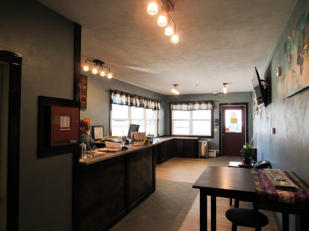 Brewer Motor Inn - photo 15