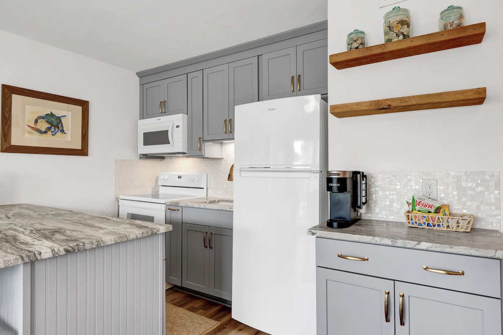 Sandpeddler Inn & Suites - photo 109
