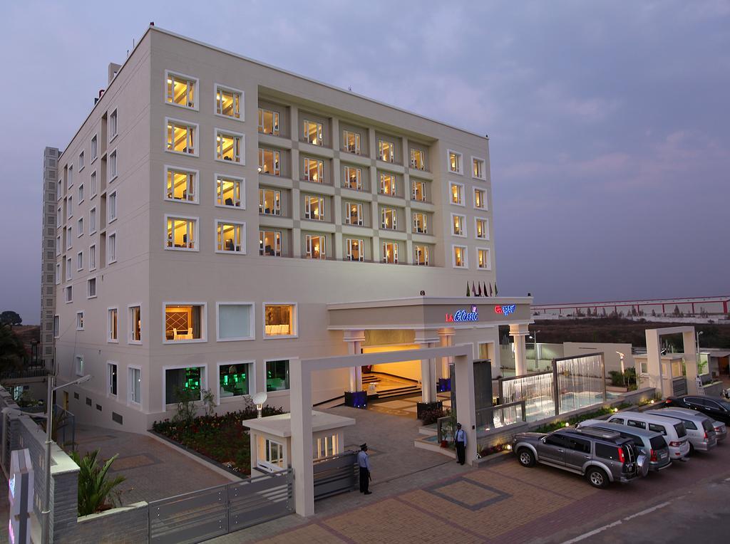 Hotel la Classic in Bengaluru, India