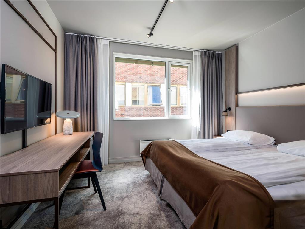 Quality Hotel Saga — Tromso — photo 5