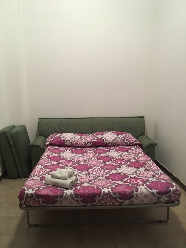 Stella Maris Casa Vacanze — 4-Star Luxury Hotel in Palermo, Italy