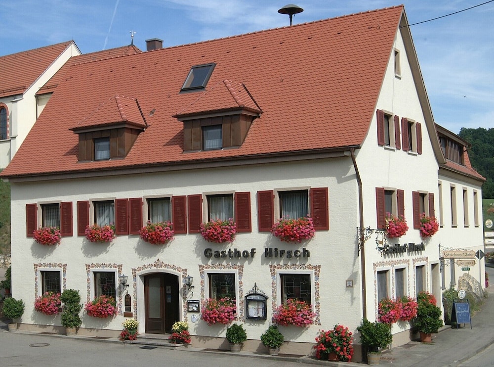 Flair Hotel Gasthof zum Hirsch — hotel in Hayingen