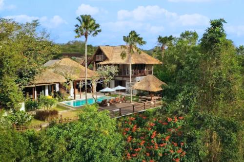 Mandevilla 4 BR Private Pool Villa NE25 — 4-Star Luxury Hotel in Jimbaran, Indonesia