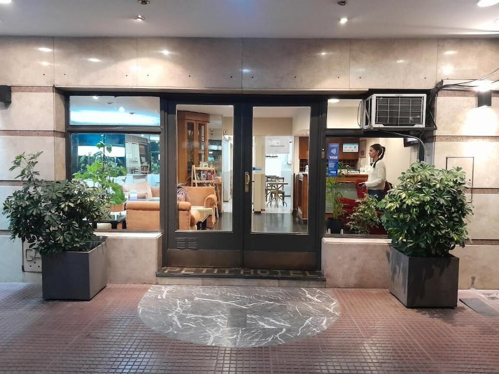 Petit Hotel in Mendoza, Argentina