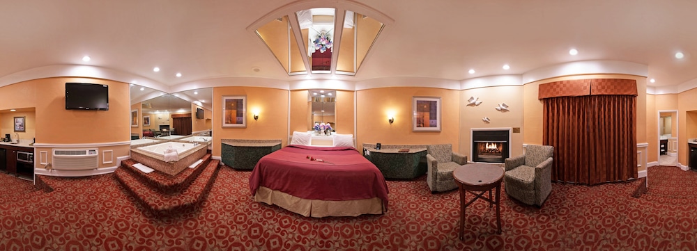 Inn of the Dove Romantic Suites with Jetted Tub & Fireplace - photo 27