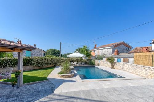Villa Karolina with Private Pool — 4-Star Luxury Hotel in Porec, Croatia