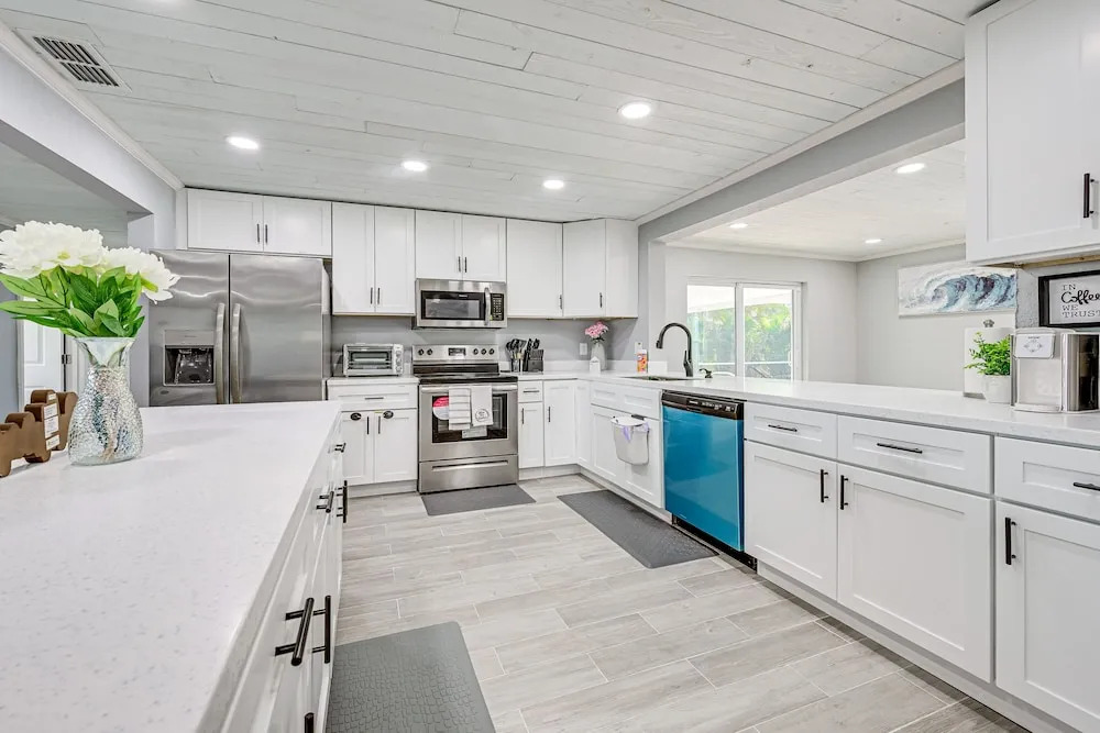 Florida Gulf Coast Getaway: Pool Screened Lanai — hotel in Rotonda West