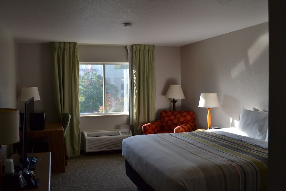 Country Inn & Suites by Radisson Fairview Heights IL - photo 41