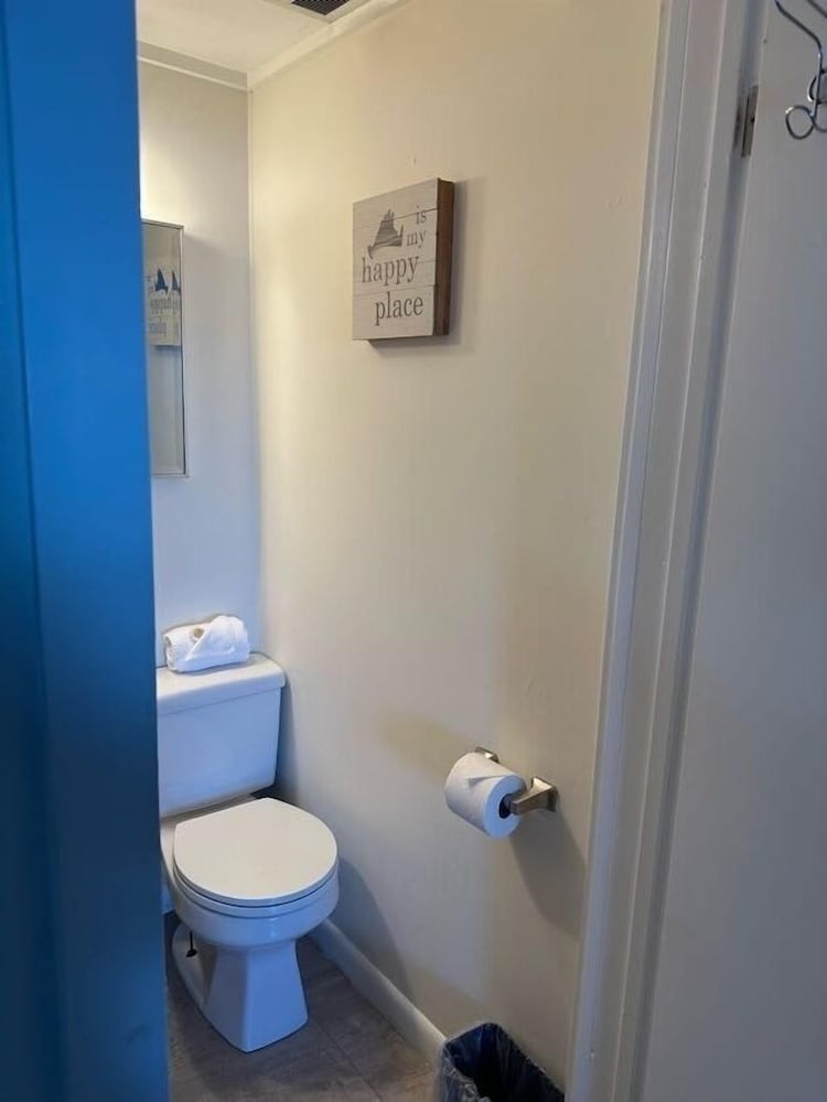 Vineyard Harbor Motel Private Beach - photo 291